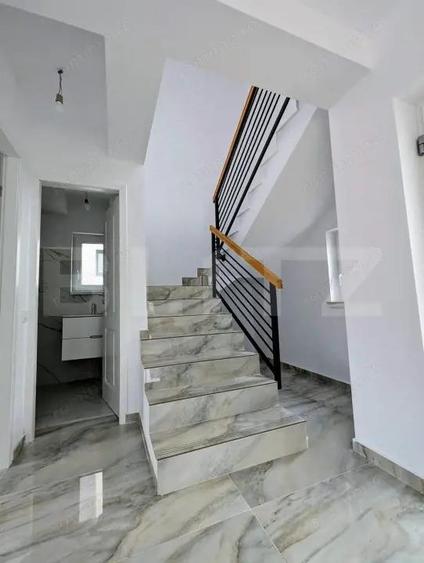 Casă cu 4 camere cu Teren 250 Mp în Bârnova