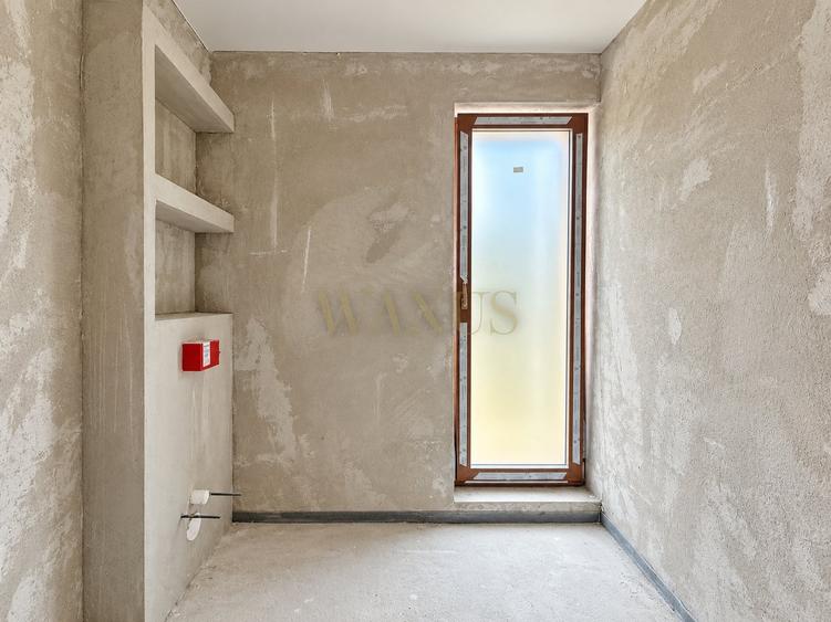 Duplex cu 4 camere cu Canalizare în Chinteni