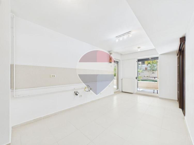 Apartament cu 3 camere decomandat, mobilat în Șoseaua Nordului