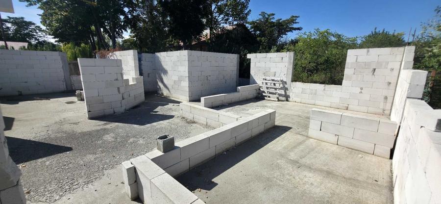 Casă cu 4 camere în Tătarca