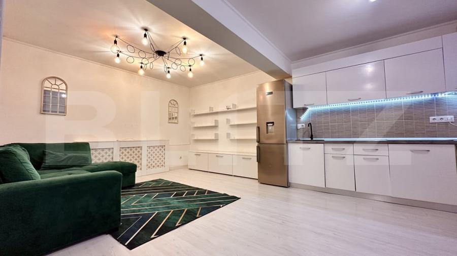 Apartament central, 3 camere, terasa 12mp, mobilat ?i util - 1