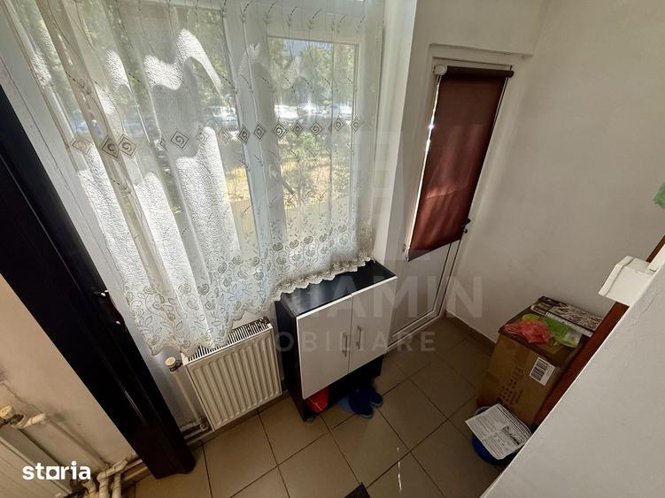 Apartament cu 3 camere decomandat în Brazda lui Novac