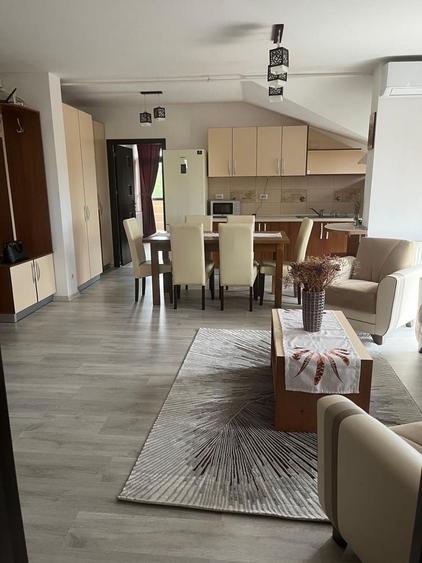 Apartament cu 3 camere decomandat în Iosia