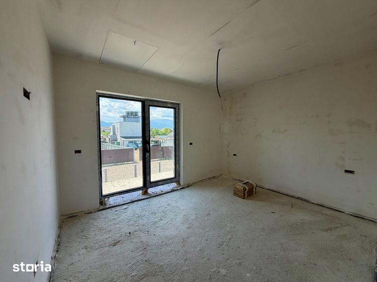 Casă cu 5 camere cu Teren 417 Mp în Tărlungeni