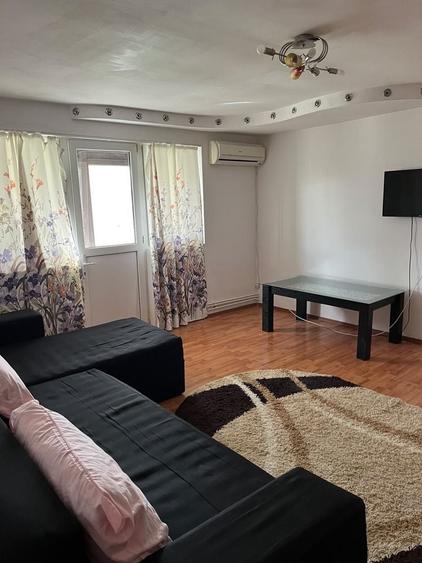Apartament cu 2 camere în Plopilor