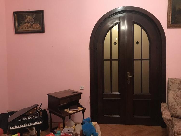 Casă individuală cu 4 camere cu Canalizare în P-ța Maria