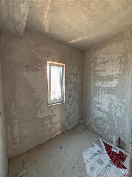 Duplex cu 5 camere cu Canalizare în Moșnița Nouă