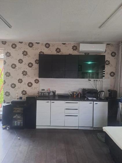 Spațiu comercial, de 28 mp, în Iosia