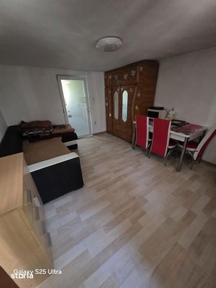 Casă cu 4 camere cu Teren 80 Mp în Boldești