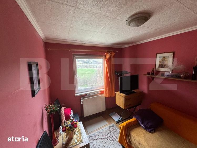 Apartament cu 3 camere în Dâmbu Pietros