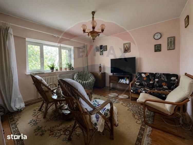 Apartament cu 3 camere de vanzare in zona Capitol - 1