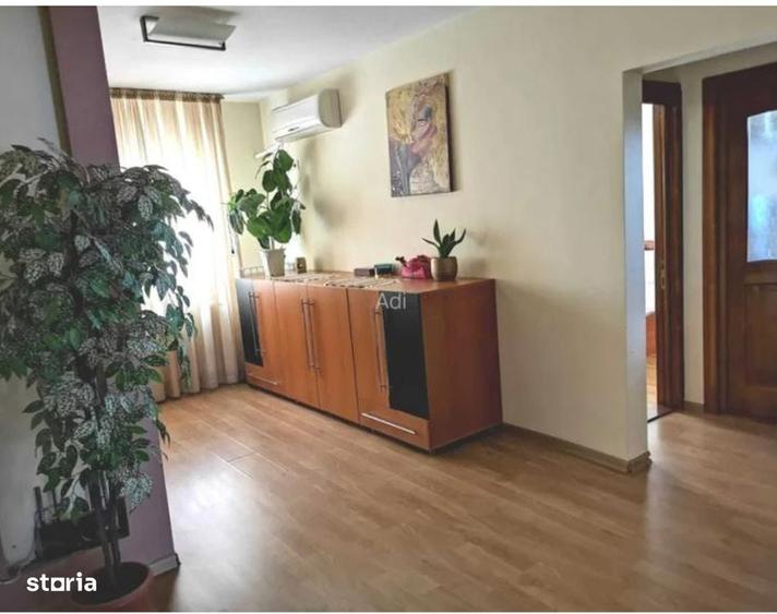 Apartament cu 4 camere decomandat în Nord