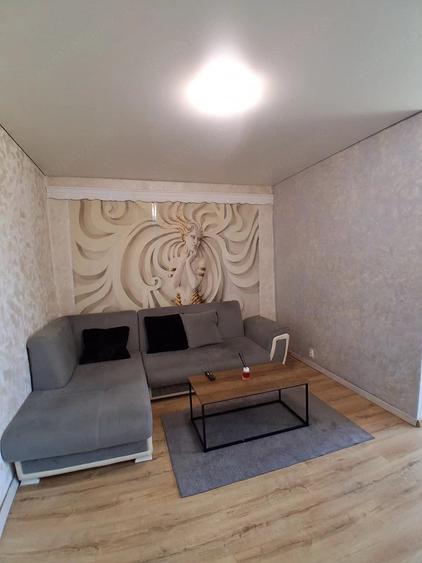 Apartament cu 2 camere decomandat în Apărătorii Patriei