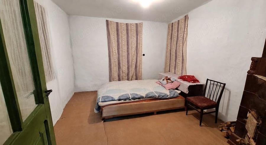 Casă cu 2 camere cu Teren 1640 Mp în Tufești