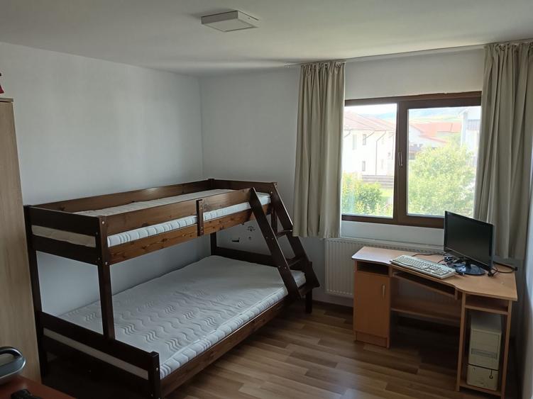 Casă cu 4 camere în Gilău
