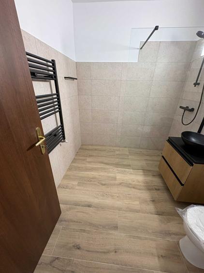 Apartament cu 2 camere decomandat în Calea Turzii
