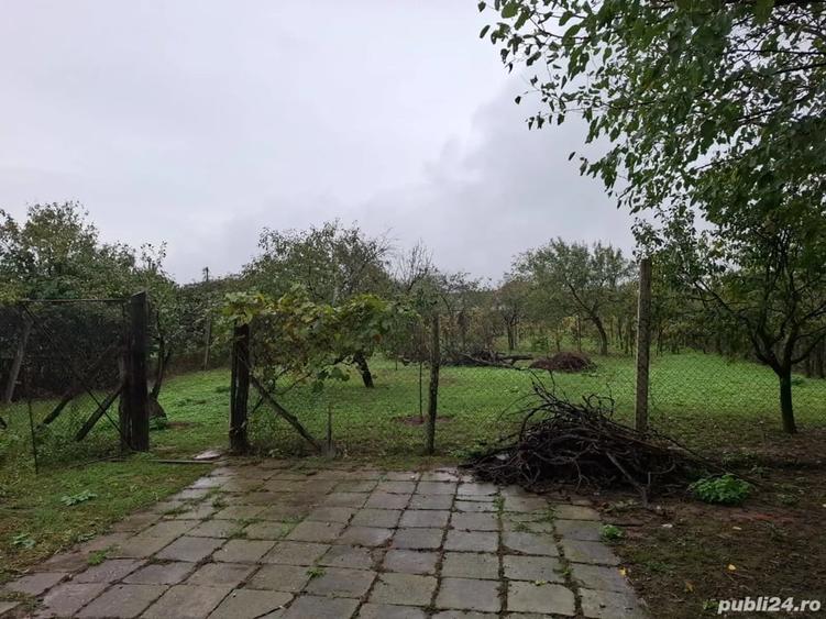 Casă cu Teren 1562 Mp în Central