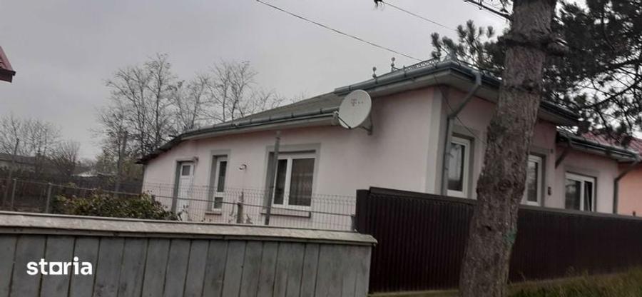 Casă cu 3 camere cu Teren 100 Mp în Trușești