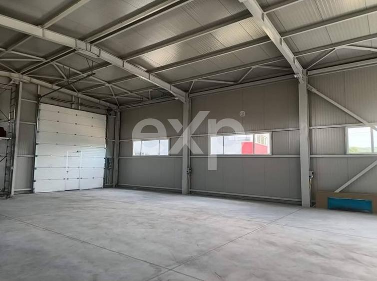 Spațiu comercial, de 400 mp, în Viforâta