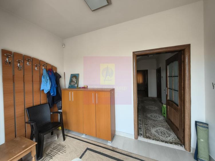 Casă cu 5 camere în Afumați