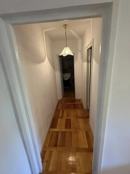 Apartament cu 3 camere semidecomandat în Exterior Vest