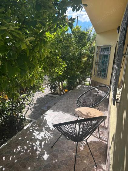 Casă cu 5 camere cu Teren 1289 Mp în Amara