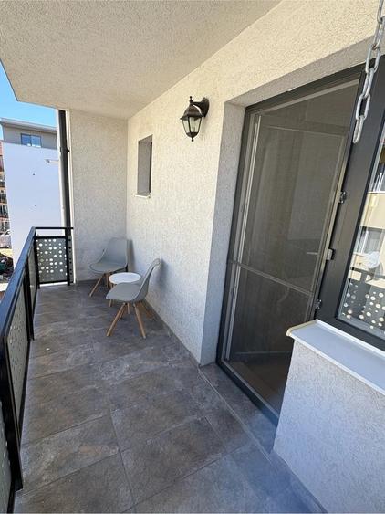 Apartament cu 2 camere decomandat în Florești