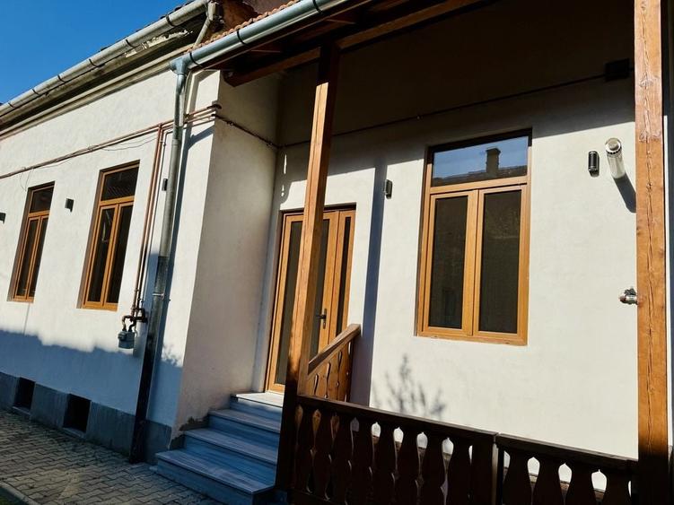Casă cu 3 camere în Făgăraș