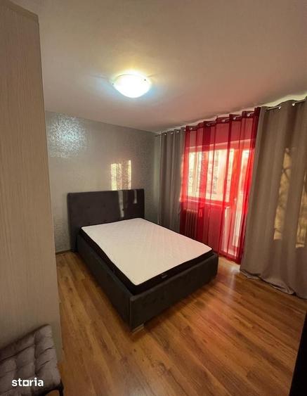 Apartament cu 2 camere semidecomandat în Berceni