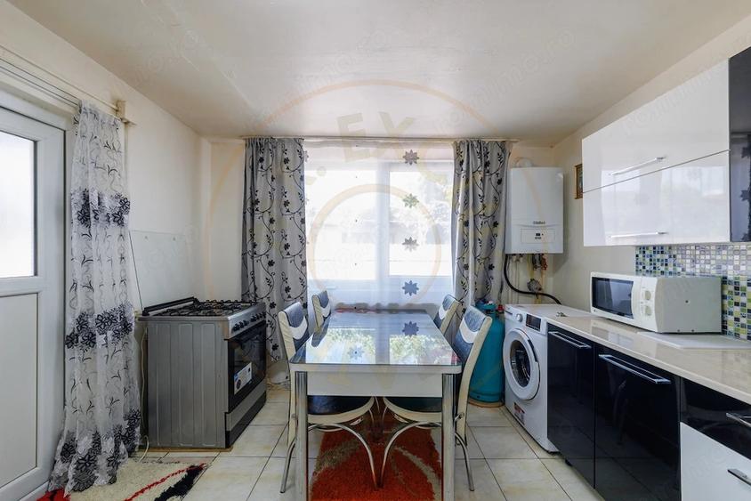 Casă cu 2 camere cu Teren 95 Mp în Central
