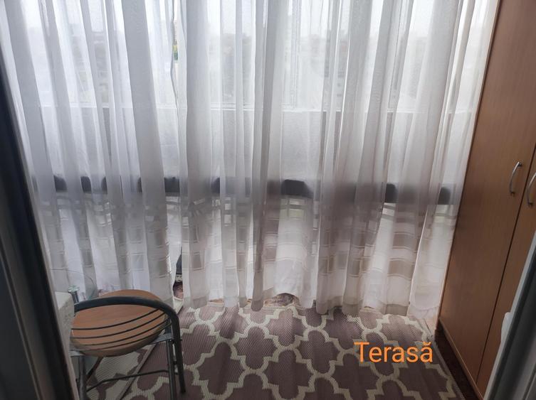 Apartament cu 3 camere decomandat, mobilat în Gheorghe Lazăr
