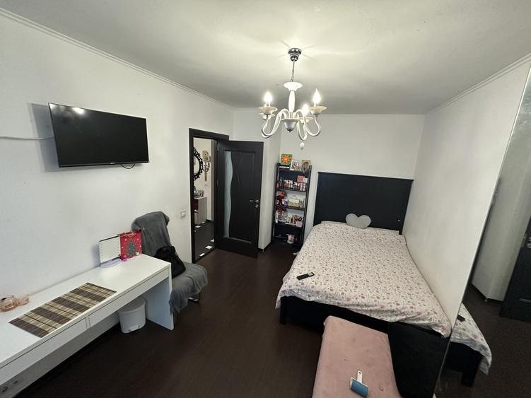 Apartament cu 2 camere decomandat, mobilat în Berceni