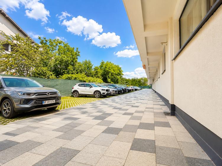 Apartament cu 3 camere decomandat, mobilat în Popești-Leordeni