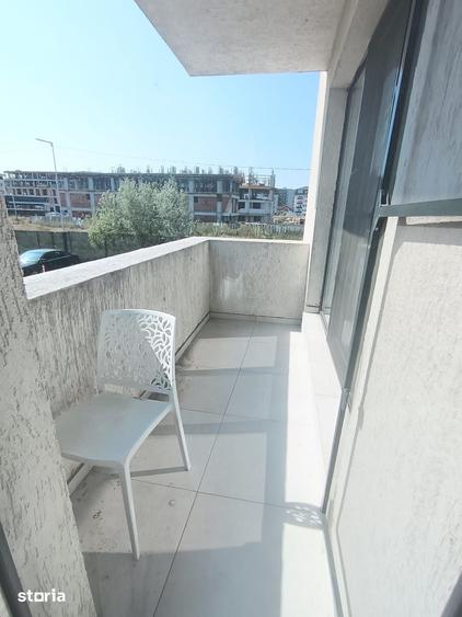 Apartament cu 3 camere decomandat în Chiajna