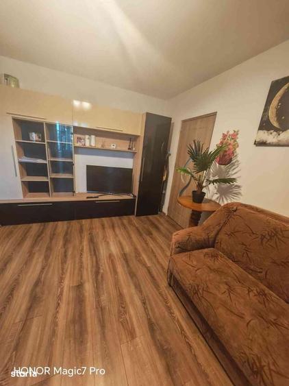 Apartament cu 2 camere semidecomandat în Trivale