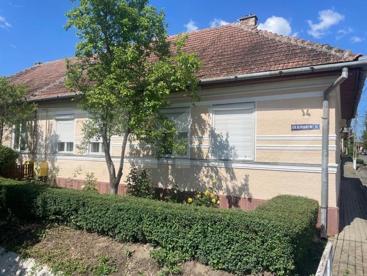 Casă individuală cu 4 camere cu Teren 275 Mp în Sărmașu