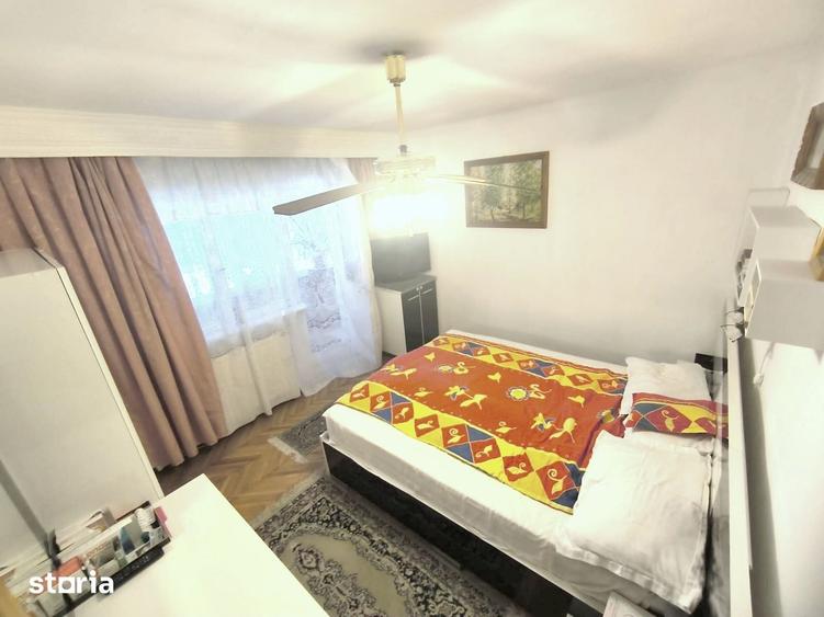 Apartament cu 3 camere decomandat în Tineretului