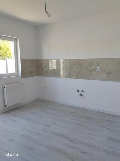 Casă cu 3 camere cu Teren 248 Mp în Central