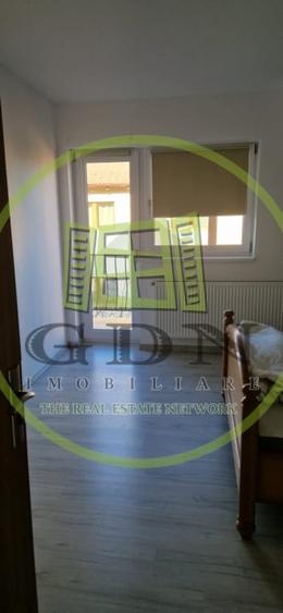 Apartament cu 3 camere decomandat, mobilat în Ștrand