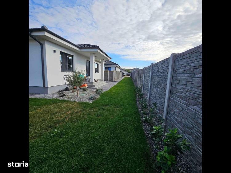 Casă cu 4 camere cu Teren 470 Mp în Oncea