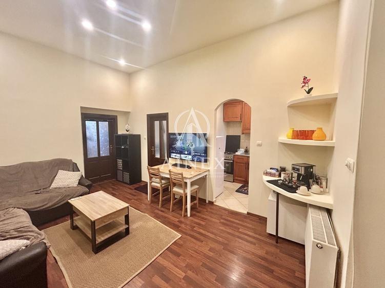 Apartament cu 2 camere, mobilat în Central