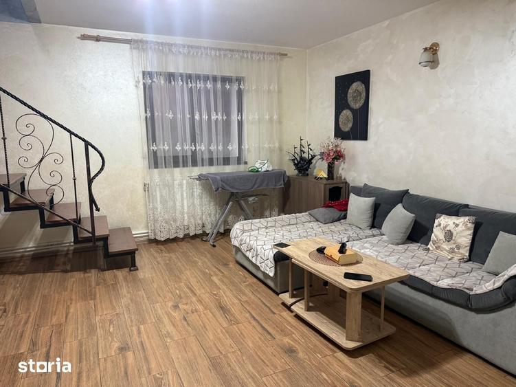 Casă cu 5 camere cu Teren 190 Mp în Chercea
