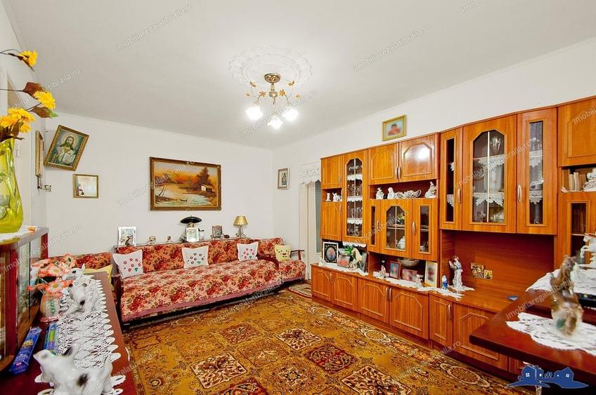 Apartament cu 2 camere semidecomandat în Central