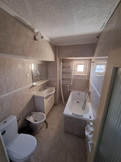 Apartament cu 2 camere semidecomandat în Exterior Vest