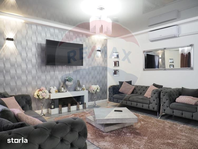 Casă cu 9 camere cu Teren 370 Mp în Central