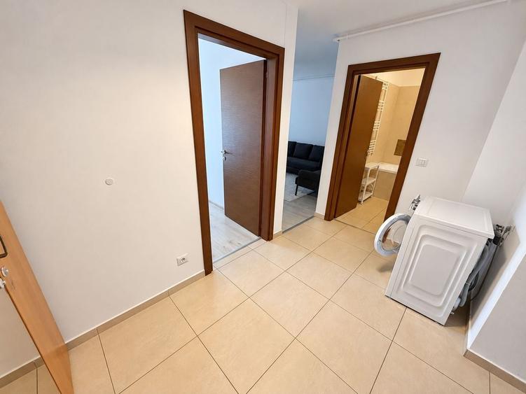 Apartament cu 2 camere semidecomandat, mobilat în Titan