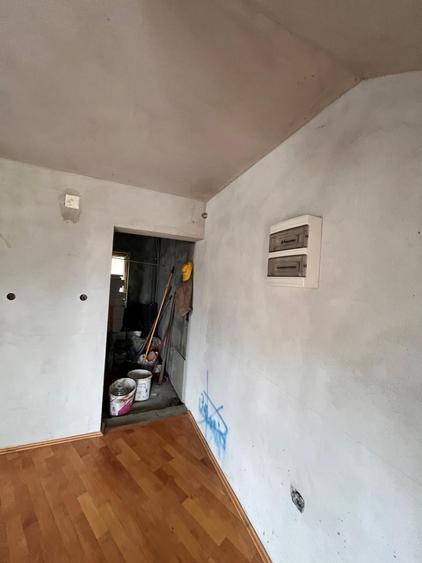 Casă individuală cu 6 camere cu Canalizare în Agrement Ostroveni
