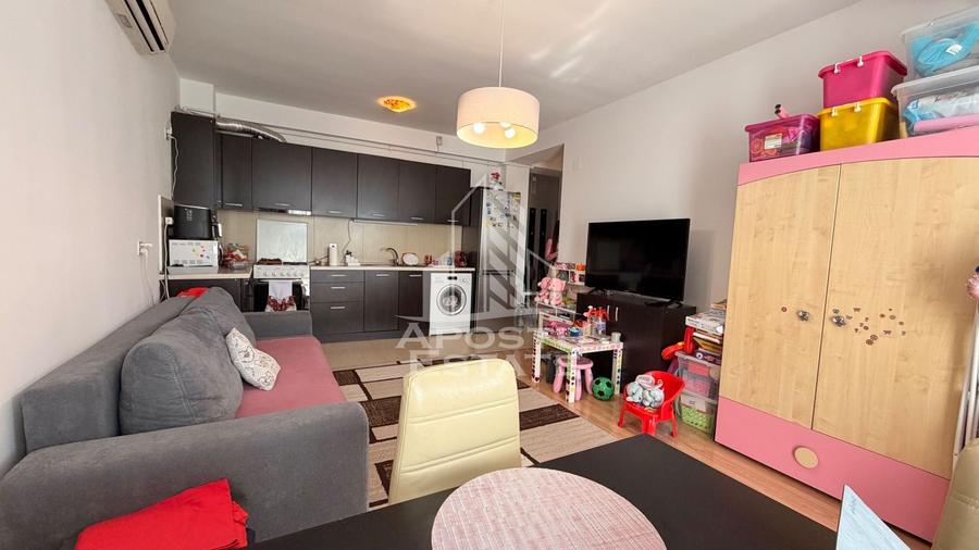 Apartament cu 2 camere decomandat în Fratelia