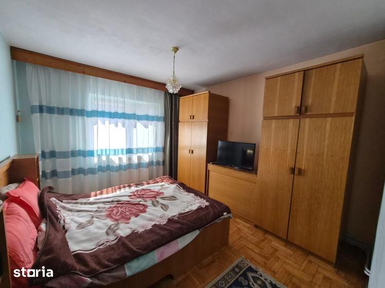 Apartament cu 3 camere decomandat în Bistrița Lac