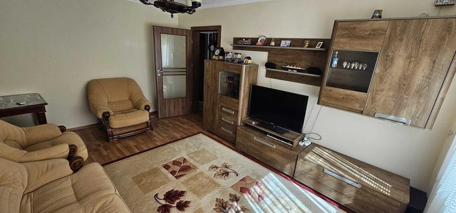 Apartament cu 4 camere decomandat în Ghencea